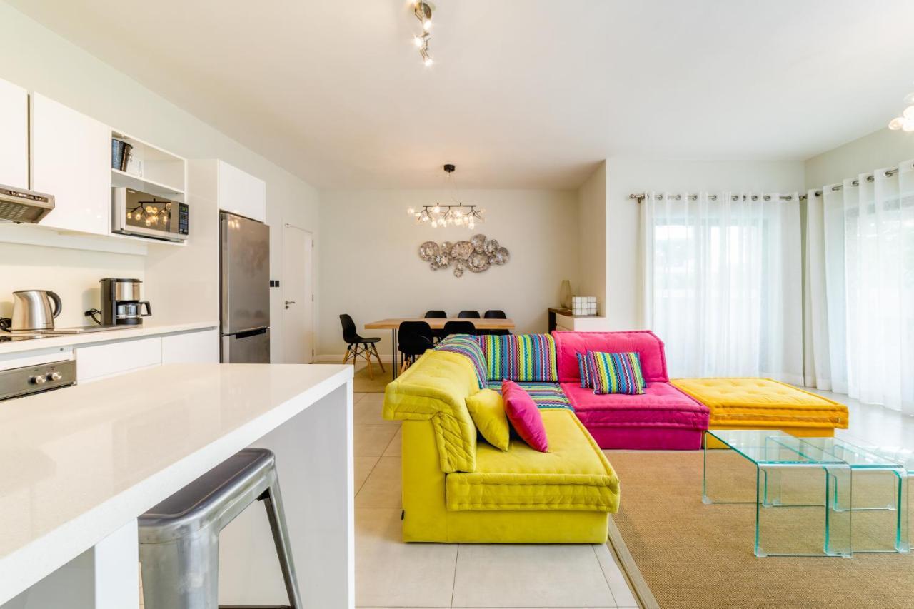 Beachcove Apt No 1 Pereybere Beach Bagian luar foto